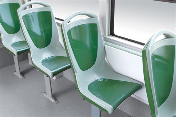 金旅XML6105JHEVF5CN公交車(chē)（NG/電混動(dòng)國(guó)五20-36座）