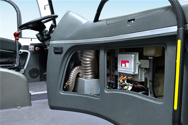 金龍XMQ6113BYBEVL2客車（純電動24-64座）