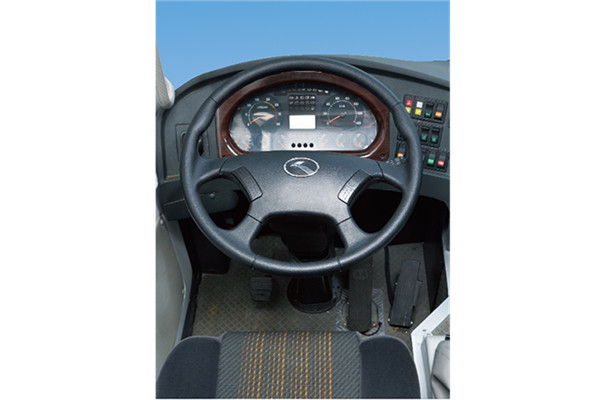 金龍XMQ5110XLH1教練車(chē)（柴油國(guó)五10-23座）