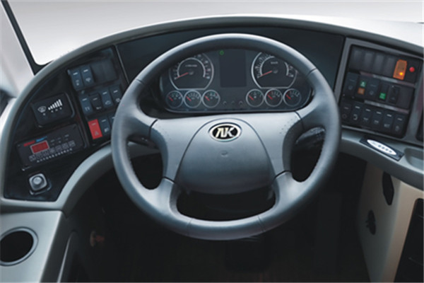 安凱HFF6859KDE4B客車(chē)（柴油國(guó)四24-37座）