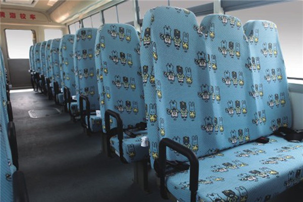 黃海DD6800C05FX小學生專用校車（柴油國五24-43座）