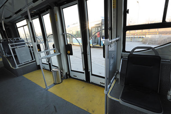 福田歐輝BJ6180EVCAT公交車（純電動(dòng)24-48座）