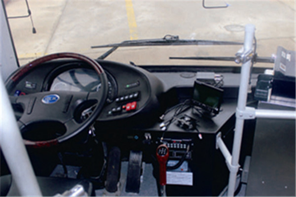 百路佳JXK6116BCHEVN公交車（天然氣/電混動國五24-44座）