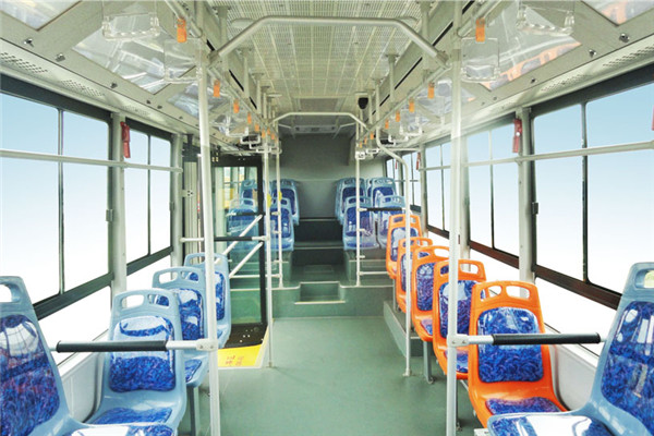 晶馬JMV6115GRPHEVN插電式公交車(chē)（天然氣/電混動(dòng)國(guó)五24-39座）