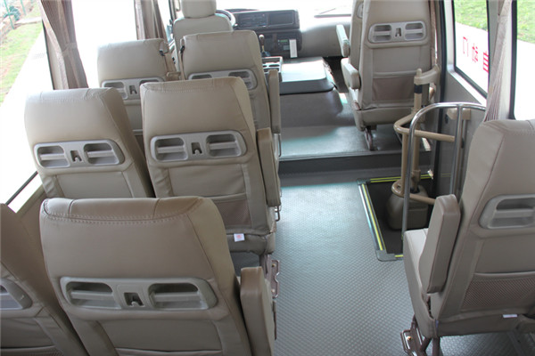 晶馬JMV6603CFA客車（柴油國五10-19座）