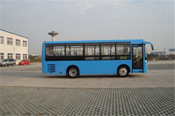 齊魯BWC6735GA5公交車（柴油國(guó)五13-28座）