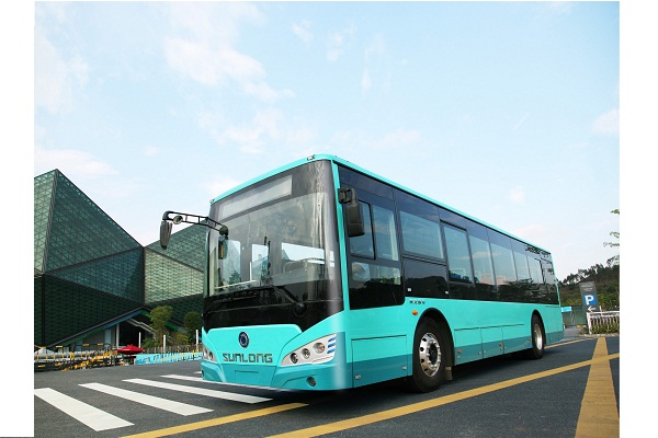 申龍SLK6109ULE0BEVS公交車（純電動(dòng)10-31座）