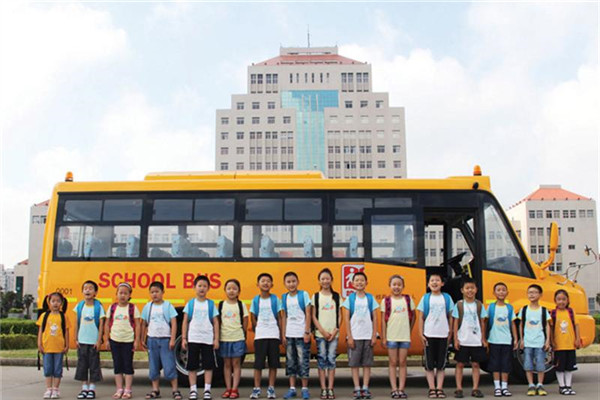 亞星JS6790XCP01小學生專用校車（柴油國五24-41座）