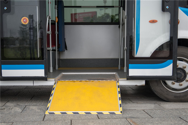 中車時(shí)代電動(dòng)TEG6870EHEV公交車（柴油/電混動(dòng)21-22座）