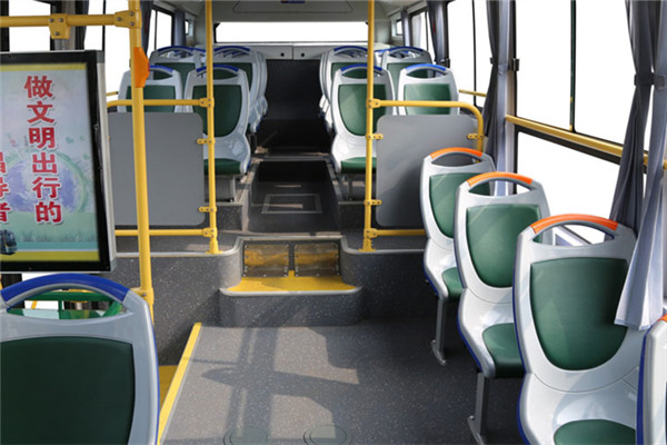 中車時(shí)代電動(dòng)TEG6106EHEVN04公交車（天然氣/電混動(dòng)國(guó)五24-36座）