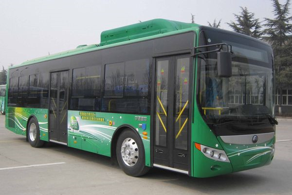 宇通ZK6105CHEVPG33插電式公交車（柴油/電混動(dòng)國(guó)五10-39座）