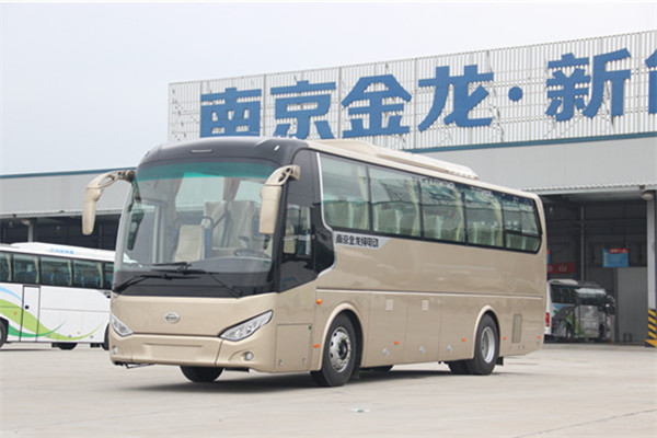 南京金龍NJL6107BEV8客車（純電動(dòng)24-47座）