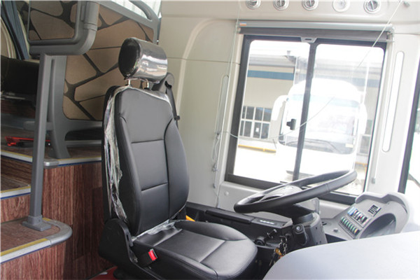 南京金龍NJL6608YF5客車（柴油國(guó)五10-19座）