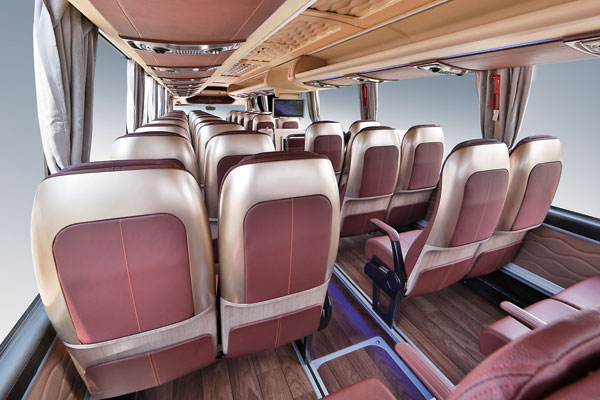 金旅XML6129J15S客車(chē)（柴油國(guó)五24-55座）