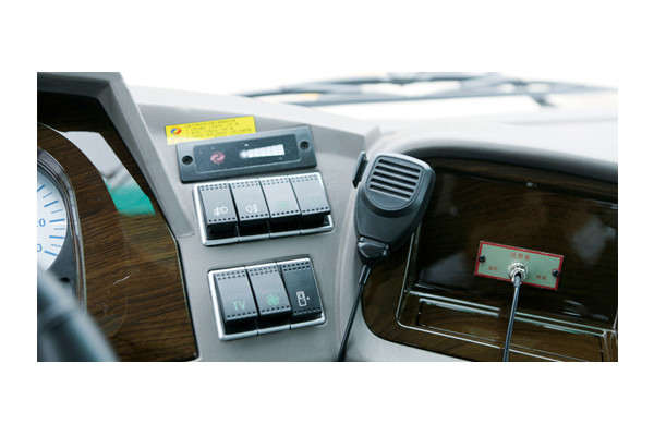 東風超龍EQ6792LTN1客車（天然氣國五24-35座）