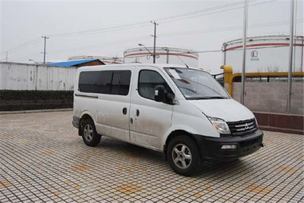 上汽大通SH6521A4D5-L輕客（柴油國五10-13座）