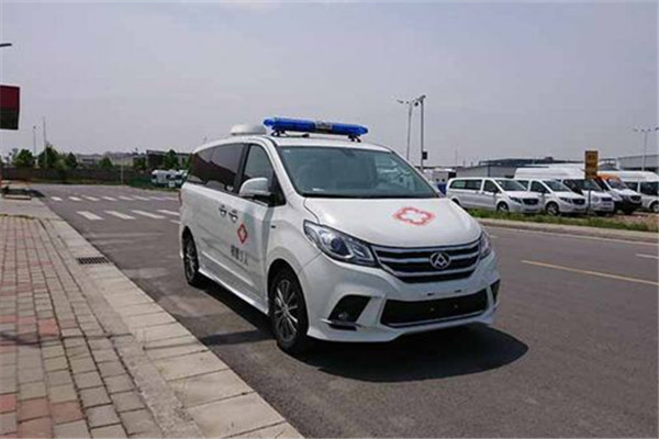 宇通ZK5030XJH15救護(hù)車(chē)（汽油國(guó)五4-5座）