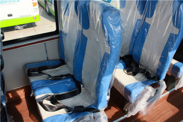 東風(fēng)旅行車EQ6811LACBEV3客車（純電動(dòng)24-36座）