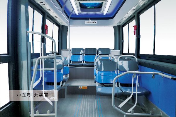 中通LCK6606EVA1客車（純電動(dòng)9座）