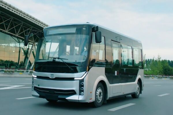 中通LCK6606EVA1客車（純電動(dòng)9座）