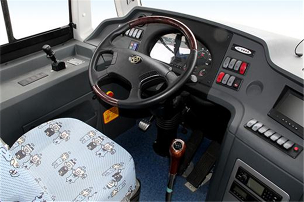 亞星JS6750XCP小學(xué)生專用校車（柴油國(guó)五24-36座）