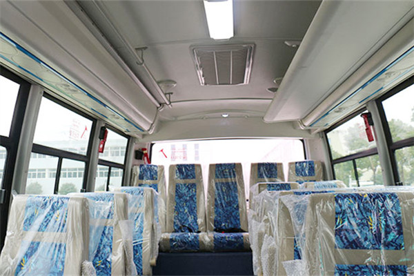 華新HM6670LFD5J客車（柴油國(guó)五24-46座）