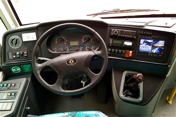 華新HM6108XFD6XZ中小學(xué)生專(zhuān)用校車(chē)（柴油國(guó)六46-56座）