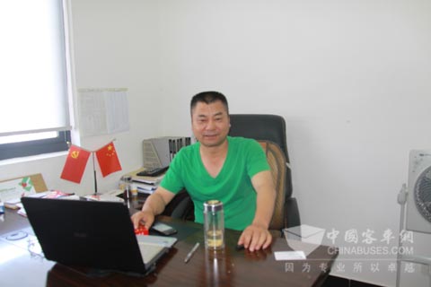 湖州康達(dá)公交副總經(jīng)理潘毅勇