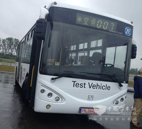 采埃孚（ZF）新能源技術測試客車
