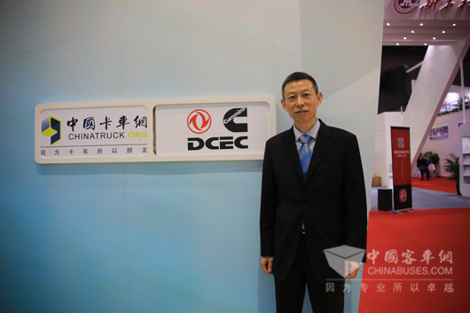 康明斯公司副總裁，東風(fēng)康明斯發(fā)動(dòng)機(jī)公司總經(jīng)理王寧