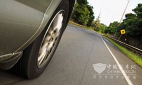 輪胎胎面花紋深度